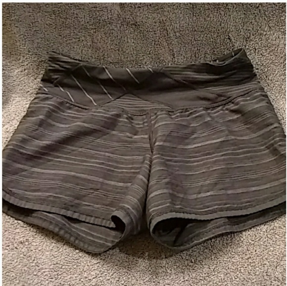 lululemon athletica Pants - Lululemon Black/Grey Striped Shorts Size Xs/Small